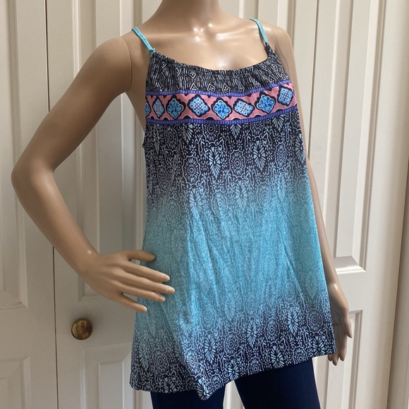 NWT Simple Favor Womens Size M Tank Top. Ombré teal and black. Great Pattern. - Picture 2 of 10